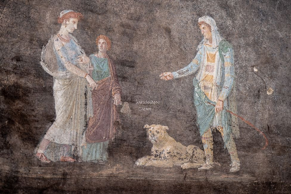 Breathtaking new paintings found at Pompeii