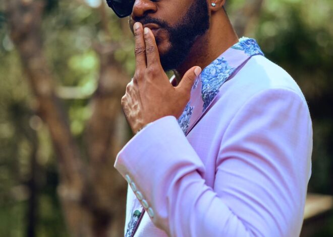 Ebuka Obi-Uchendu Shows Us How It’s Done in This Lilac ATAFO Suit on BBNaija9